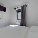 Apartment Awesome In *